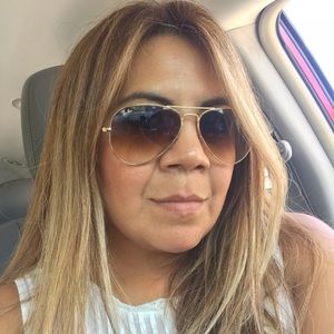 Meet your Posher, Marcelia